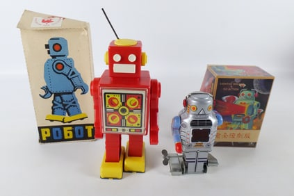 Lot of 2 Robots