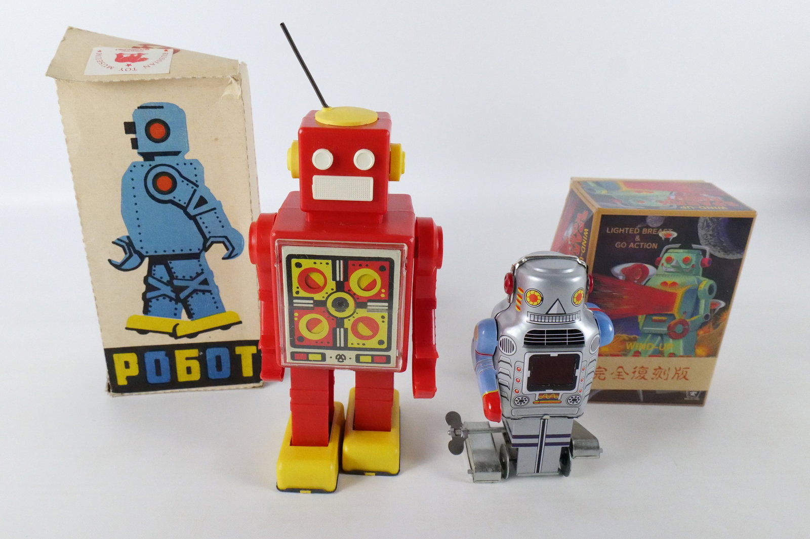 Lot of 2 Robots (1 of 16)