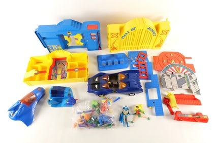 Lot of Plastic Batman Toys, Figures, and Playsets