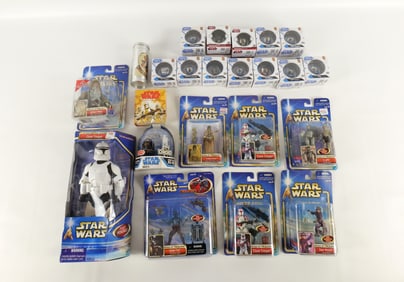 Lot of Star Wars Action Figures and Toys