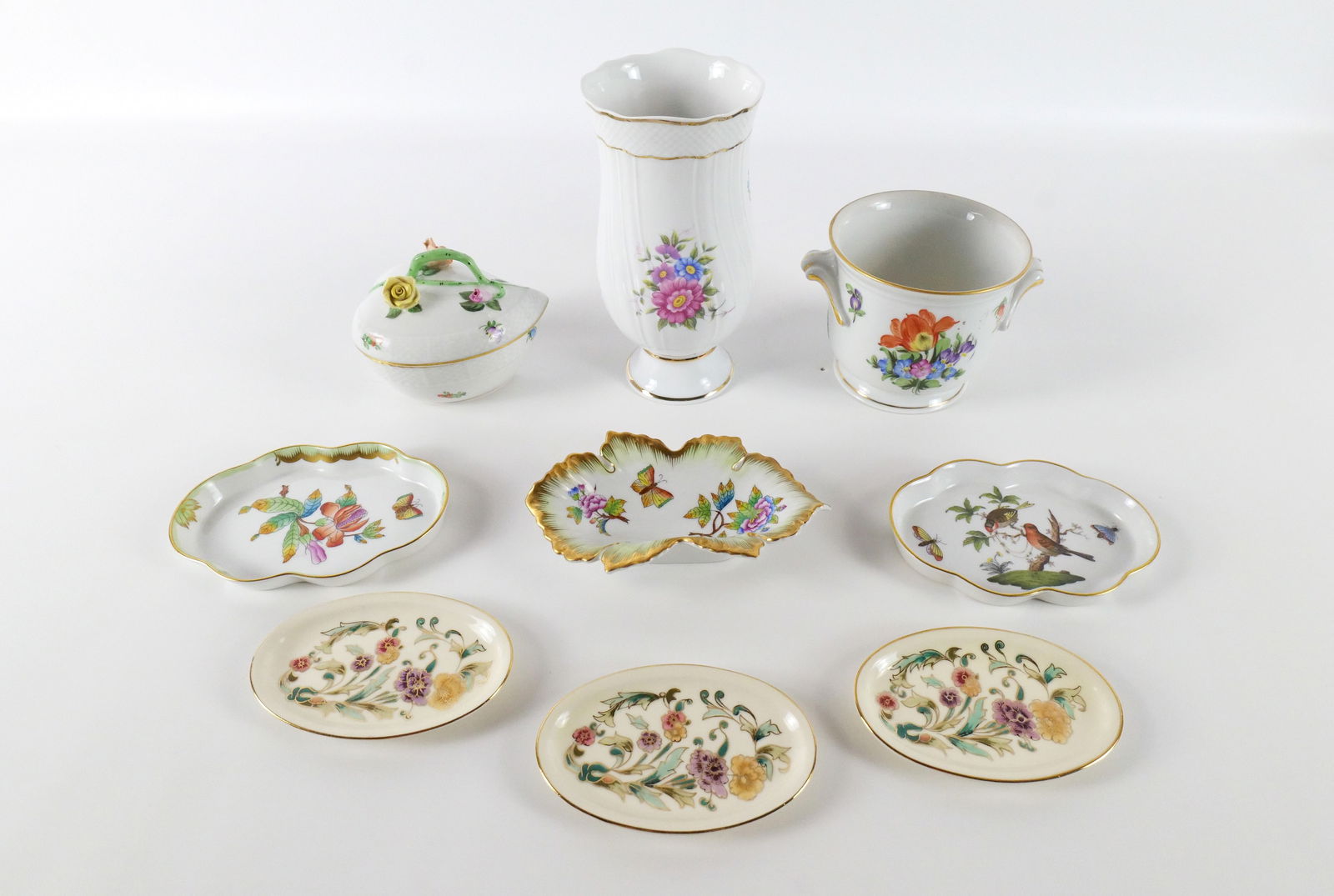 Group Lot of Hungarian Porcelain (1 of 15)