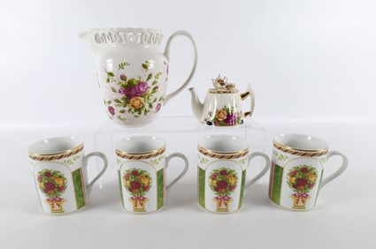 Lot of Royal Albert Dinnerware