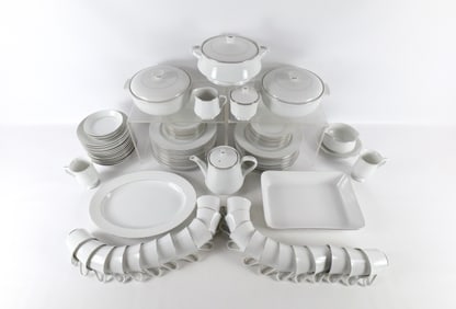 Crown Victoria Lovelace Dinnerware Set - 88 Pieces