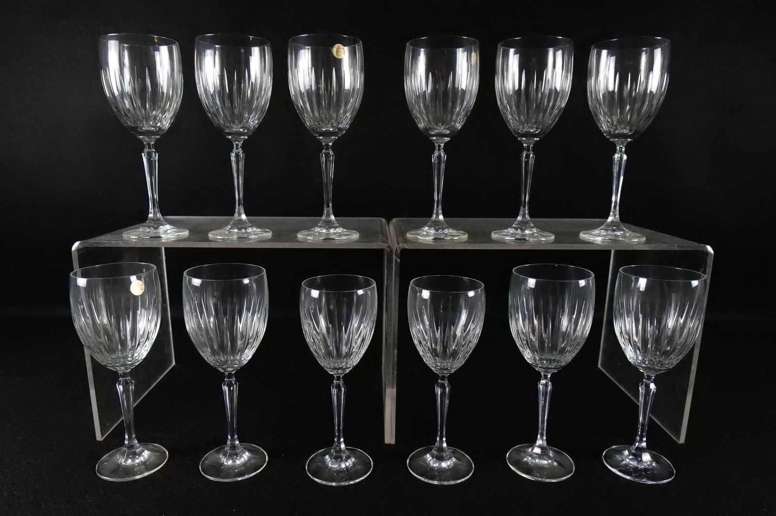 Lot of 12 Echt Bleikristall Stemware: Lot of 12 Echt Bleikristall Stemware - Ceremony Pattern. Including 10 Water Goblets and 2 Wine Glasses. Measures 8.25" tall. All invoices must be paid within 24 hours of the sale. We offer multiple sh