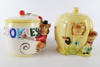 Lot of 2 Vintage Ceramic Cookie Jars