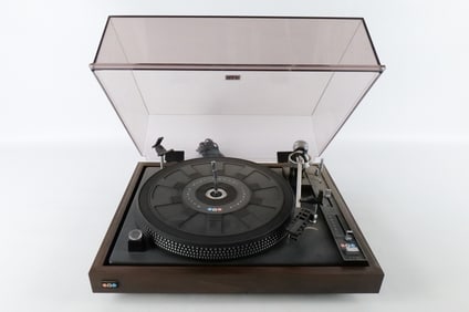 BIC Multiple Play Manual Turntable