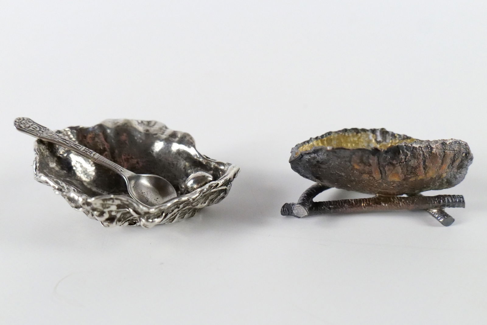 Lot of 2 Vintage Salt Cellars (1 of 13)