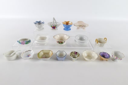 Lot of 17 Porcelain and Glass Open Salt Cellars/Master Salts