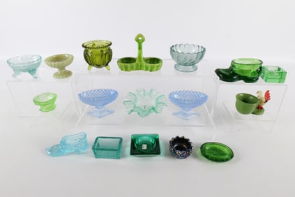 Lot of 16 Green and Blue Colored Open Salt Cellars and Master Salts