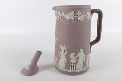 Lot of 2 Wedgwood Lilac Jasperware Pieces
