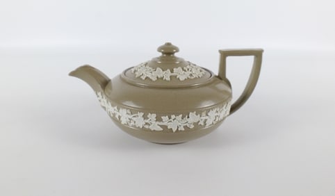 Antique Wedgwood Brown/Taupe Drabware Teapot