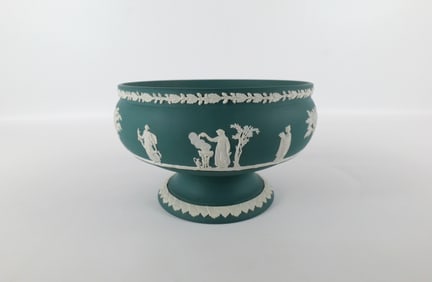 Wedgwood Spruce Green Jasperware Center Bowl