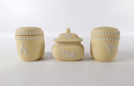 Lot of 3 Wedgwood Primrose Jasper Prunus Flower Pieces
