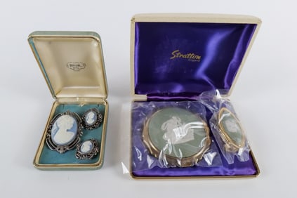 Lot of Vintage Jewelry