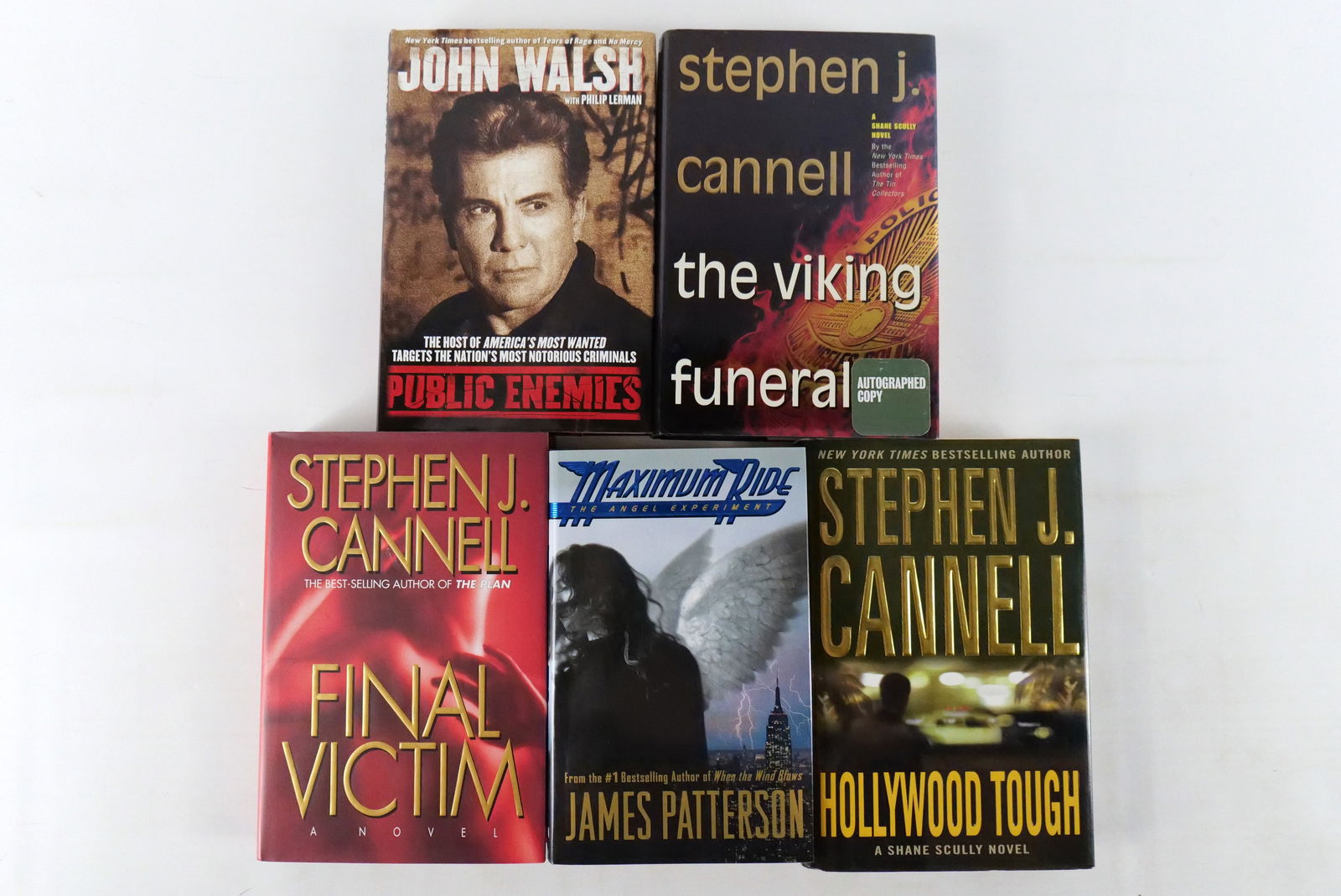 Lot of 5 Thrillers and True Crime Autographed Novels (1 of 17)