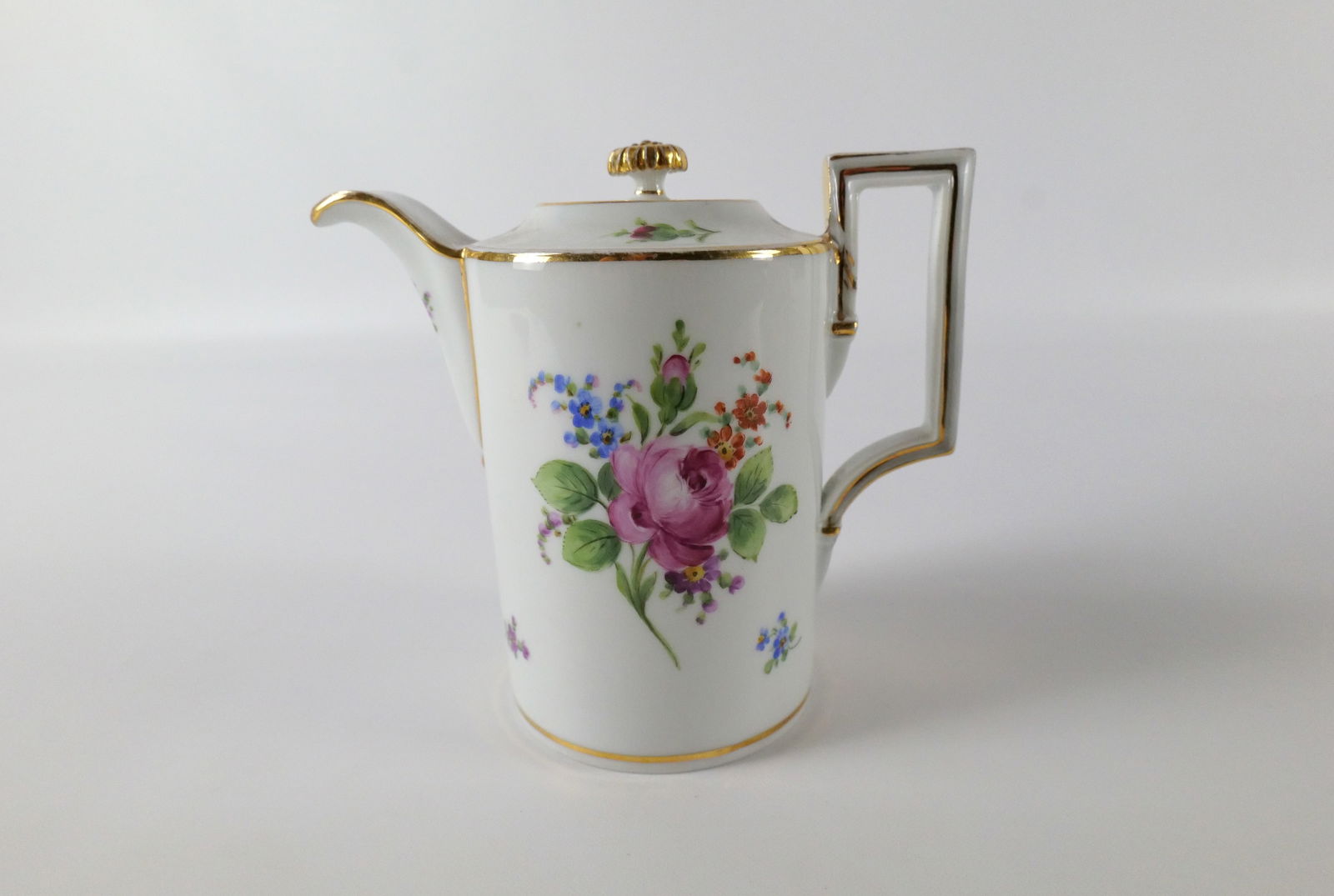 Early 19th Century Meissen Hand Painted Coffee Pot (1 of 13)