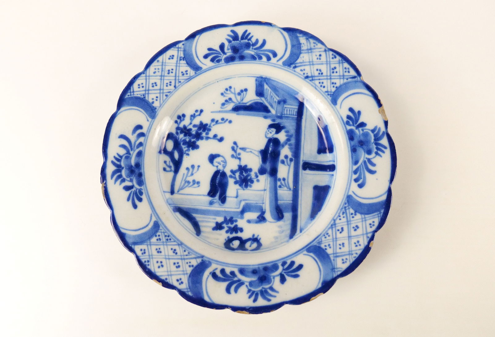 Chinese Export Hand Painted Plate (1 of 11)