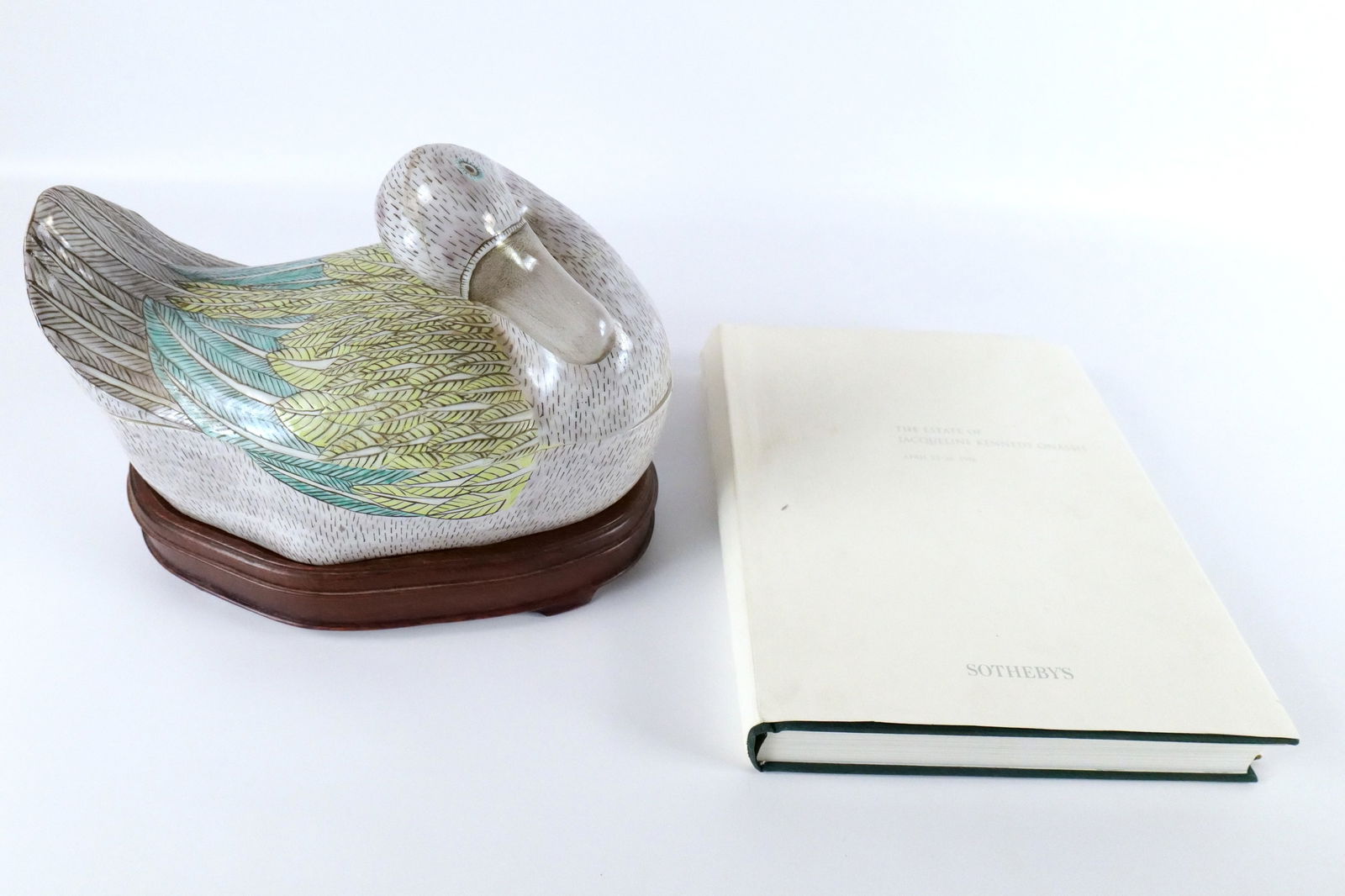 Chinese Porcelain Duck Tureen and Cover (1 of 19)