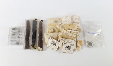 Lot of Assorted Watch Items