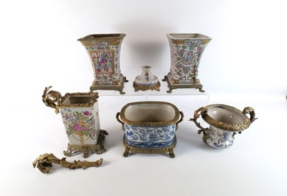 Group Lot of Late 20th Century Decorator Vases and Urns