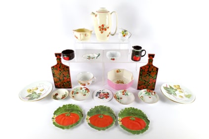 Lot of Assorted Strawberry and Tomato Kitchenware