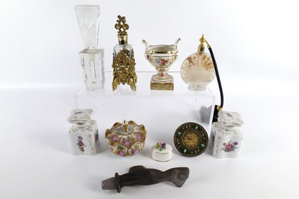 Group Lot of Vanity Items