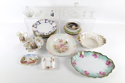 Group Lot of Glass, Ceramic and Porcelain Pieces