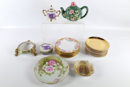 Lot of Assorted Porcelain Pieces