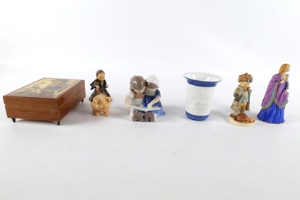 Group of Decorative Pieces
