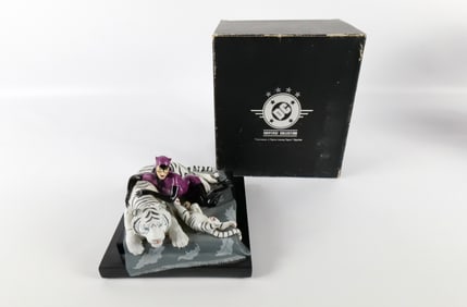 DC "Catwoman: A Tigress Among Tigers" Figurine
