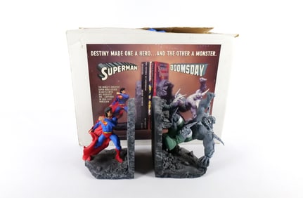 DC Direct Superman and Doomsday Limited Edition Bookend Set