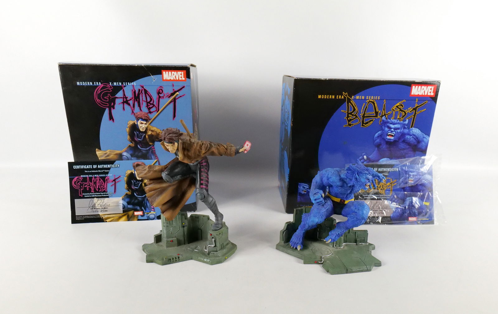 Lot of 2 Marvel Diamond Select Modern Era X-Men Statues (1 of 18)