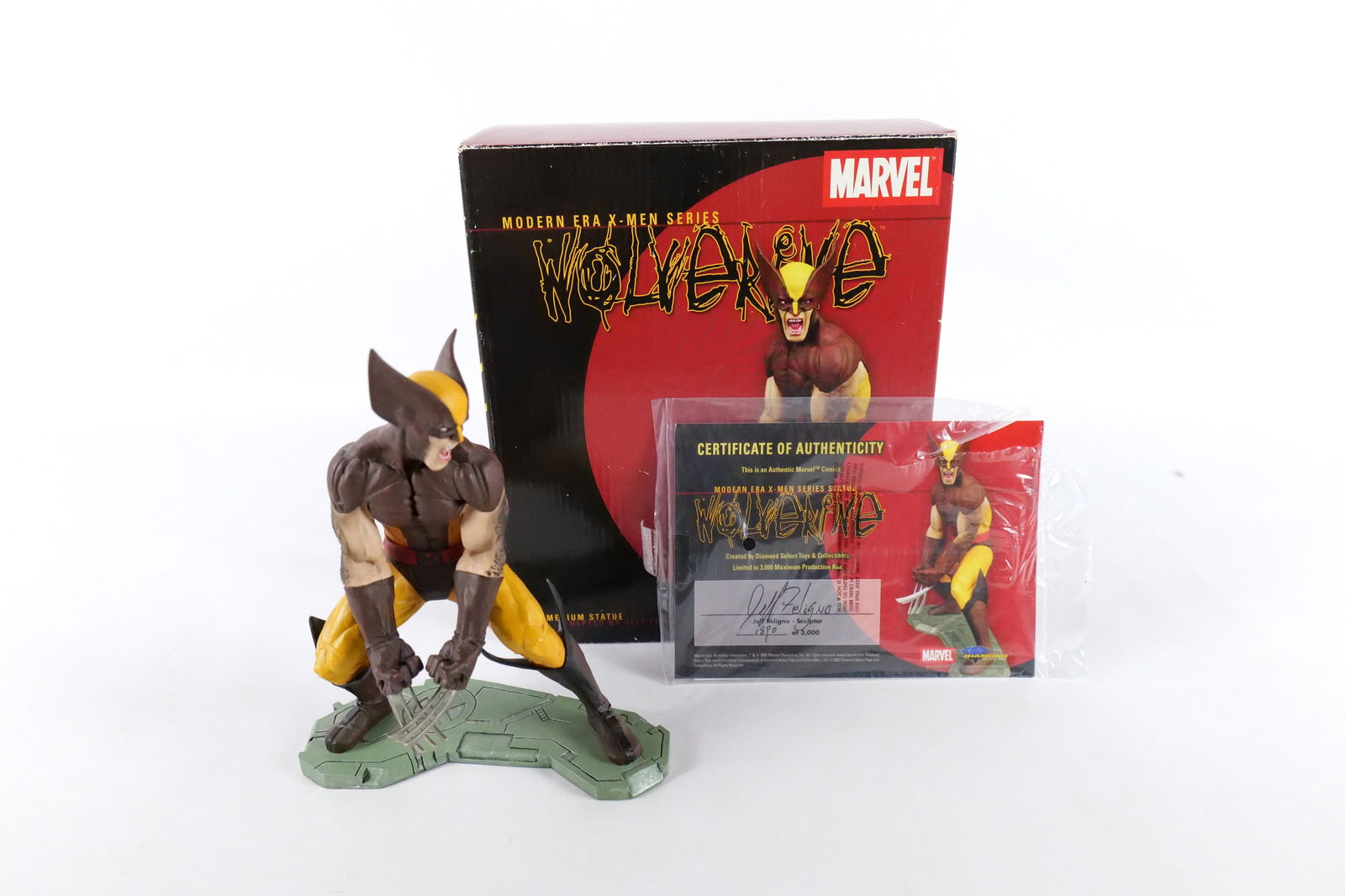 Marvel Diamond Select Modern Era X-Men Wolverine Statue (1 of 9)