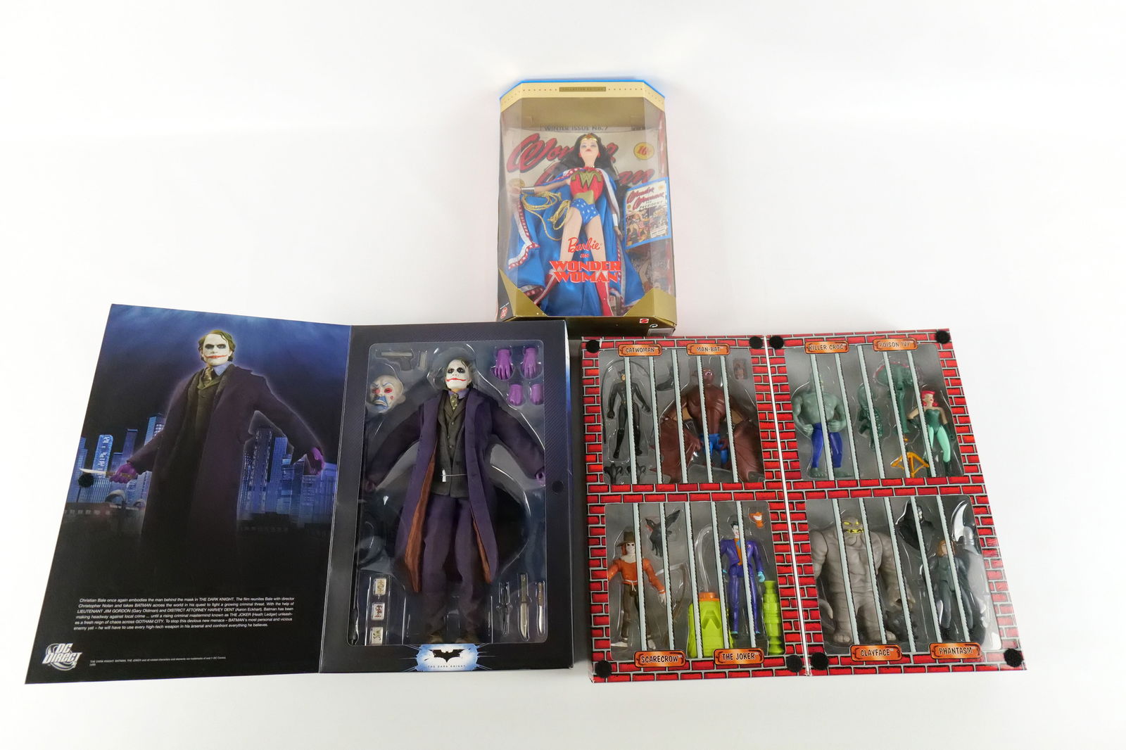 Lot of 3 DC Figures and Toys (1 of 17)