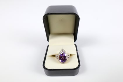 14K Gold, Diamond and Amethyst Ring