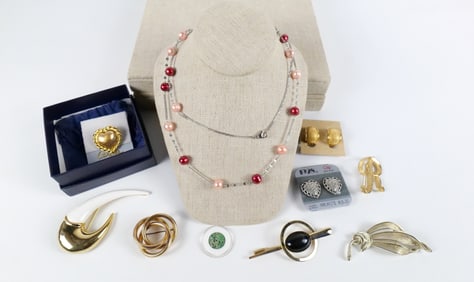 Group Lot of Jewelry