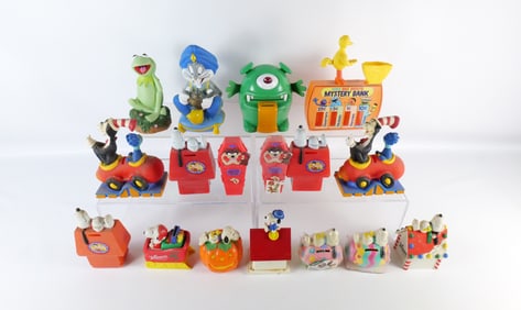Lot of Mixed Plastic Character Banks