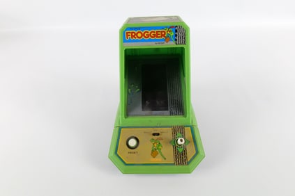 Vintage Frogger by Sega Mini Arcade Game