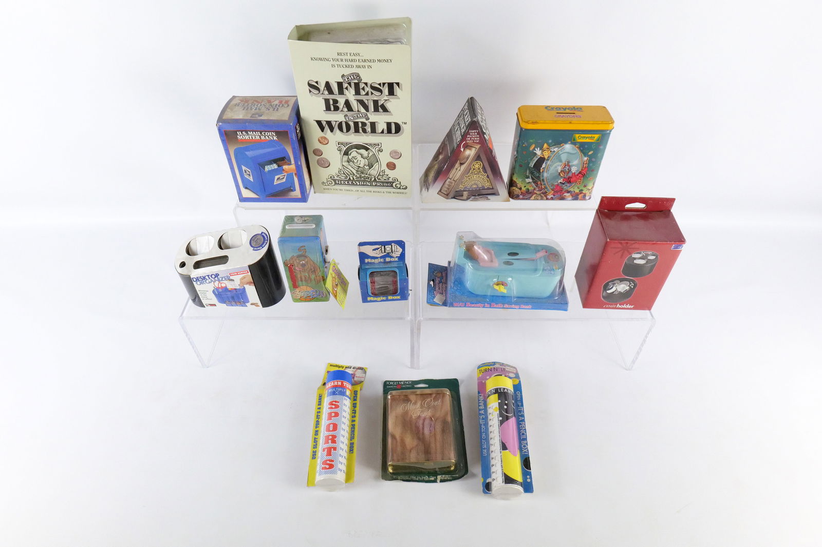 Lot of Loose and Boxed Coin Sorters and Banks (1 of 13)