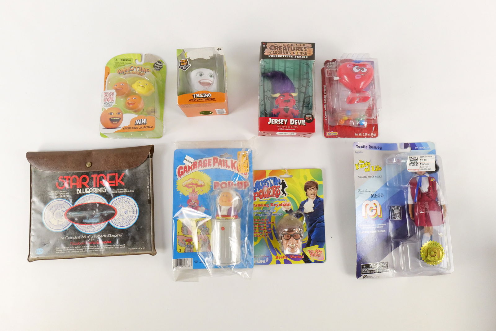 Lot of Collectibles and Toys in Package (1 of 10)