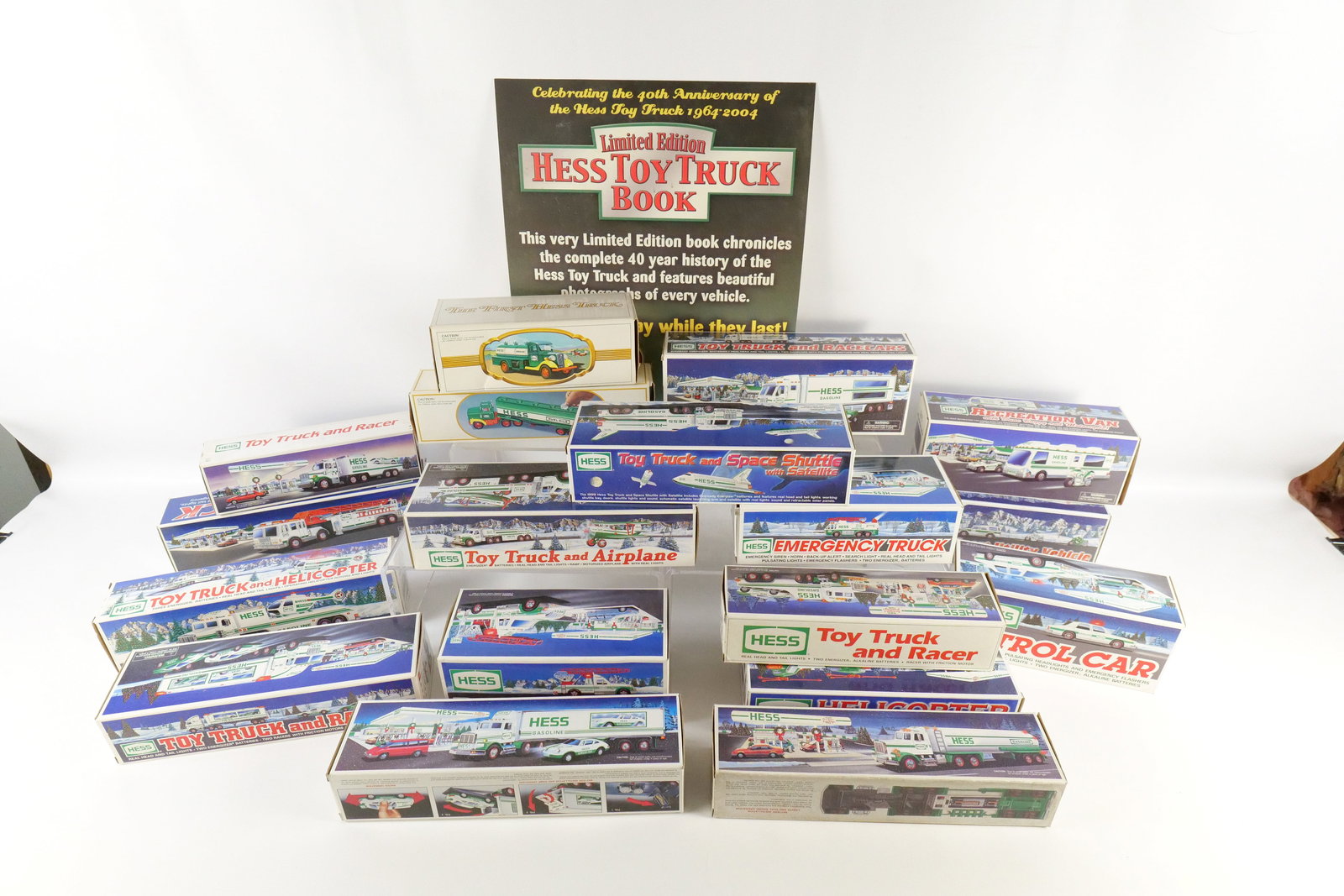 Large Lot of Hess Trucks and Banks (1 of 20)