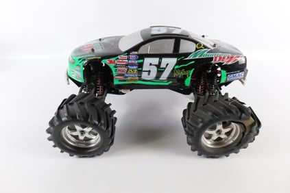 Traxxas Mountain Dew #57 Monster RC Truck