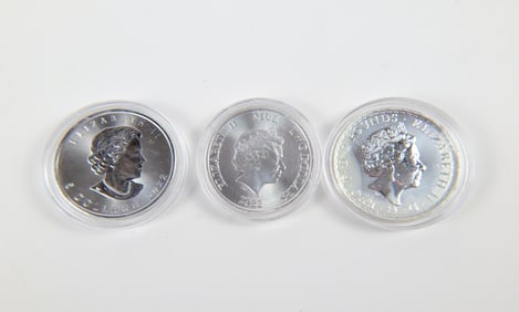 3 Queen Elizabeth II Commemorative Coins
