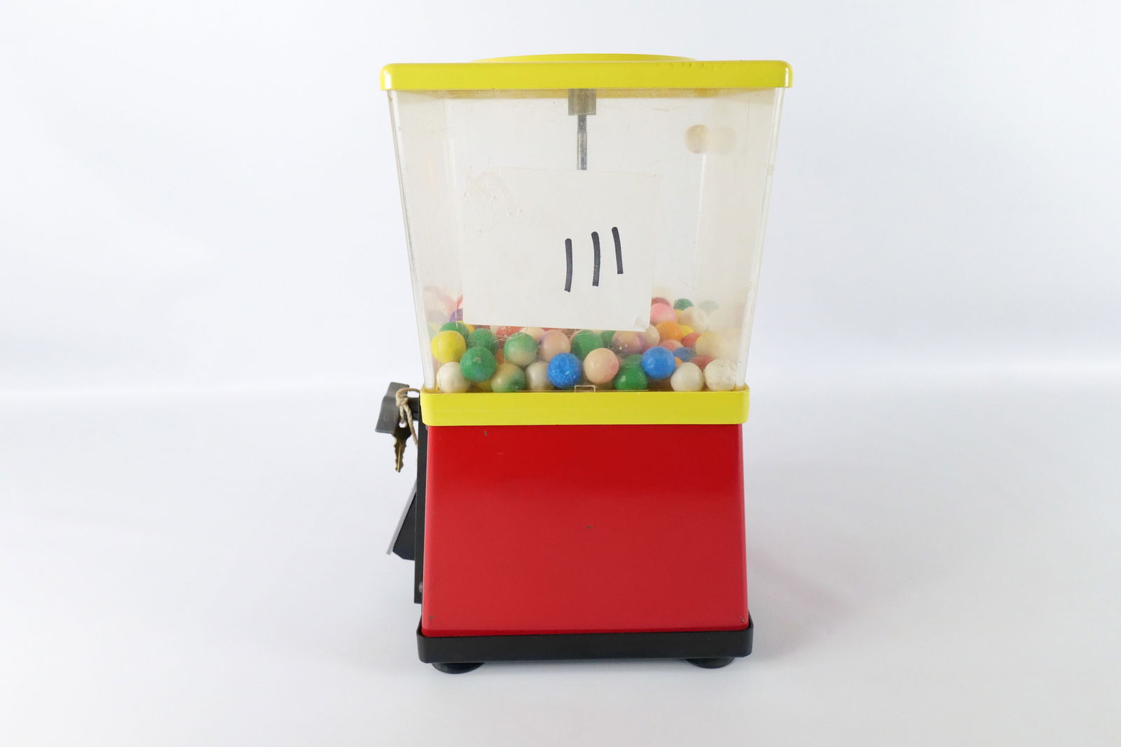 Lot of 2 Vintage Gumball Machines - 9