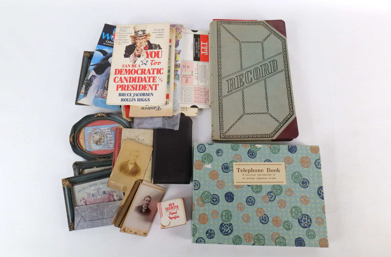 Lot of Vintage Ephemera and Collectibles (1 of 6)
