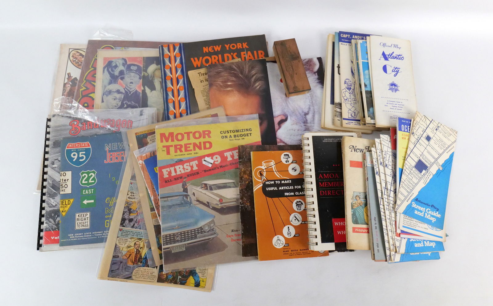 Lot of Ephemera and Collectibles (1 of 6)