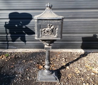 Cast Aluminum Victorian Style Letter/Mailbox