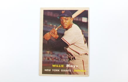 Willie Mays #10 - 1957 Topps Baseball Card