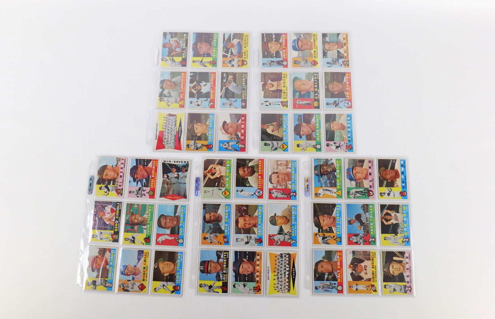 Lot of 45 Topps 1960 Baseball Cards: Lot of 45 Topps 1960 Baseball Cards. Including #37-81. Cards include Don Zimmer, Al Kaline, Jim Coates, Bob Gibson, and many more. Please look at all photos for a more detailed condition description.