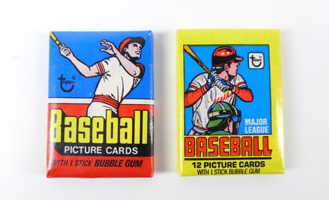 Lot of 2 Sealed 1970's Topps Wax Baseball Packs
